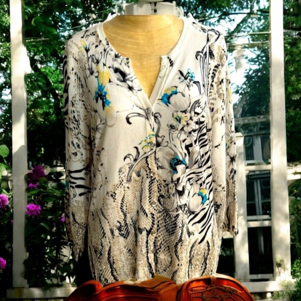 HP...White House Black Market Unique Animal Print Cardigan XL